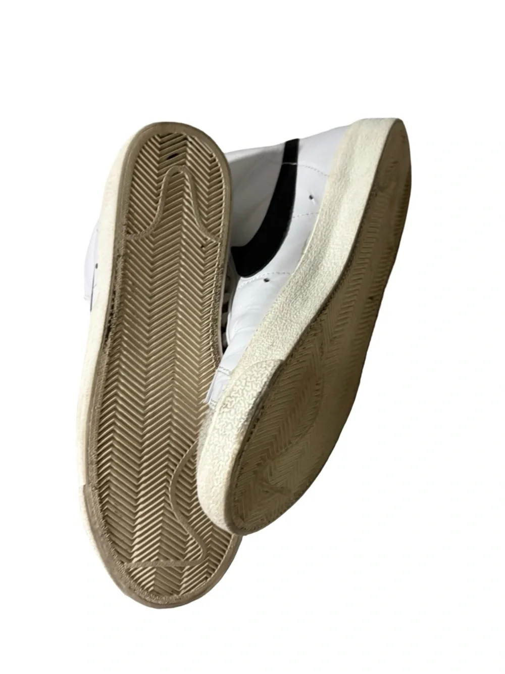 Nike Blazer Mid ‘77 Vintage White/Black High Top Sneakers